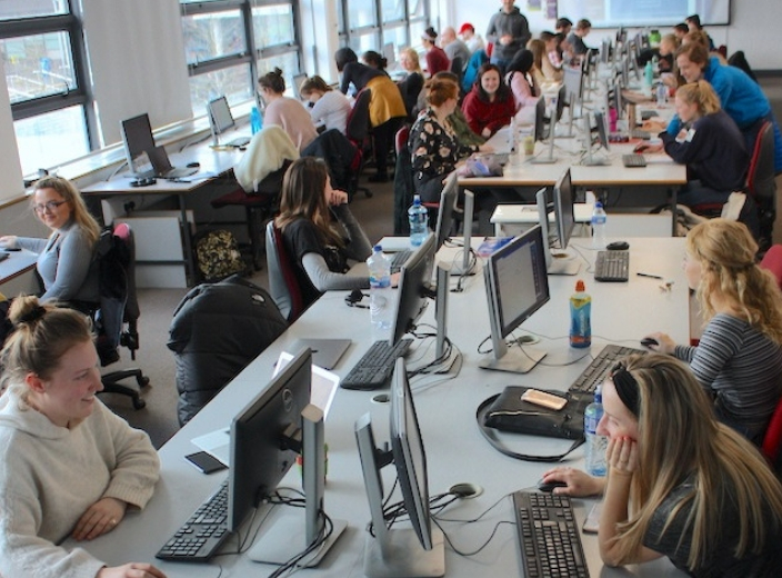 Amchl&aacute;ir & C&uacute;rsa&iacute; T&iacute;reola&iacute;ochta